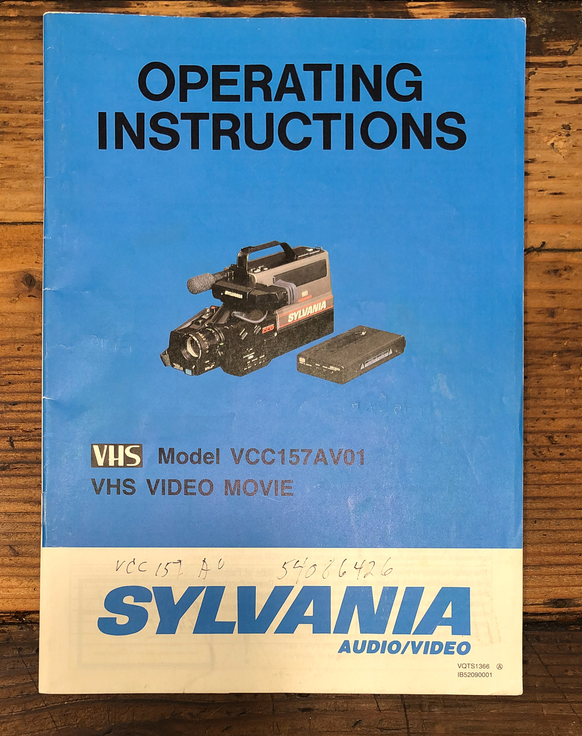 Sylvania VCC157AV01 VCC157 AV01 VHS Camera Owners / User Manual *Original*