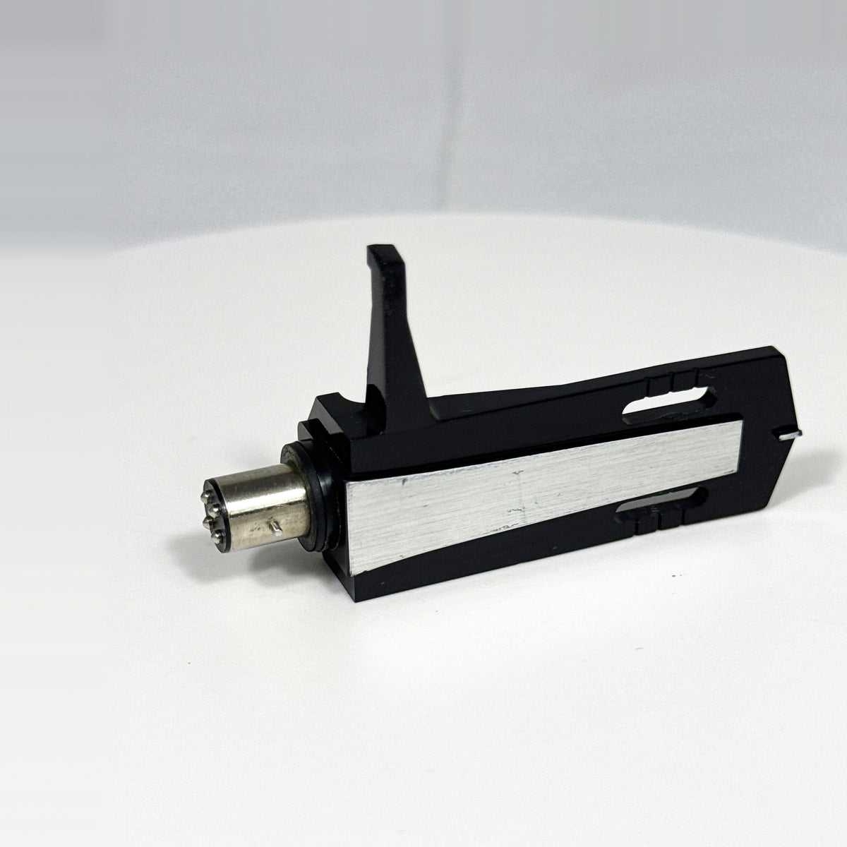 Vintage Black and Silver Universal Turntable Headshell with Lead Wires - No Cartridge