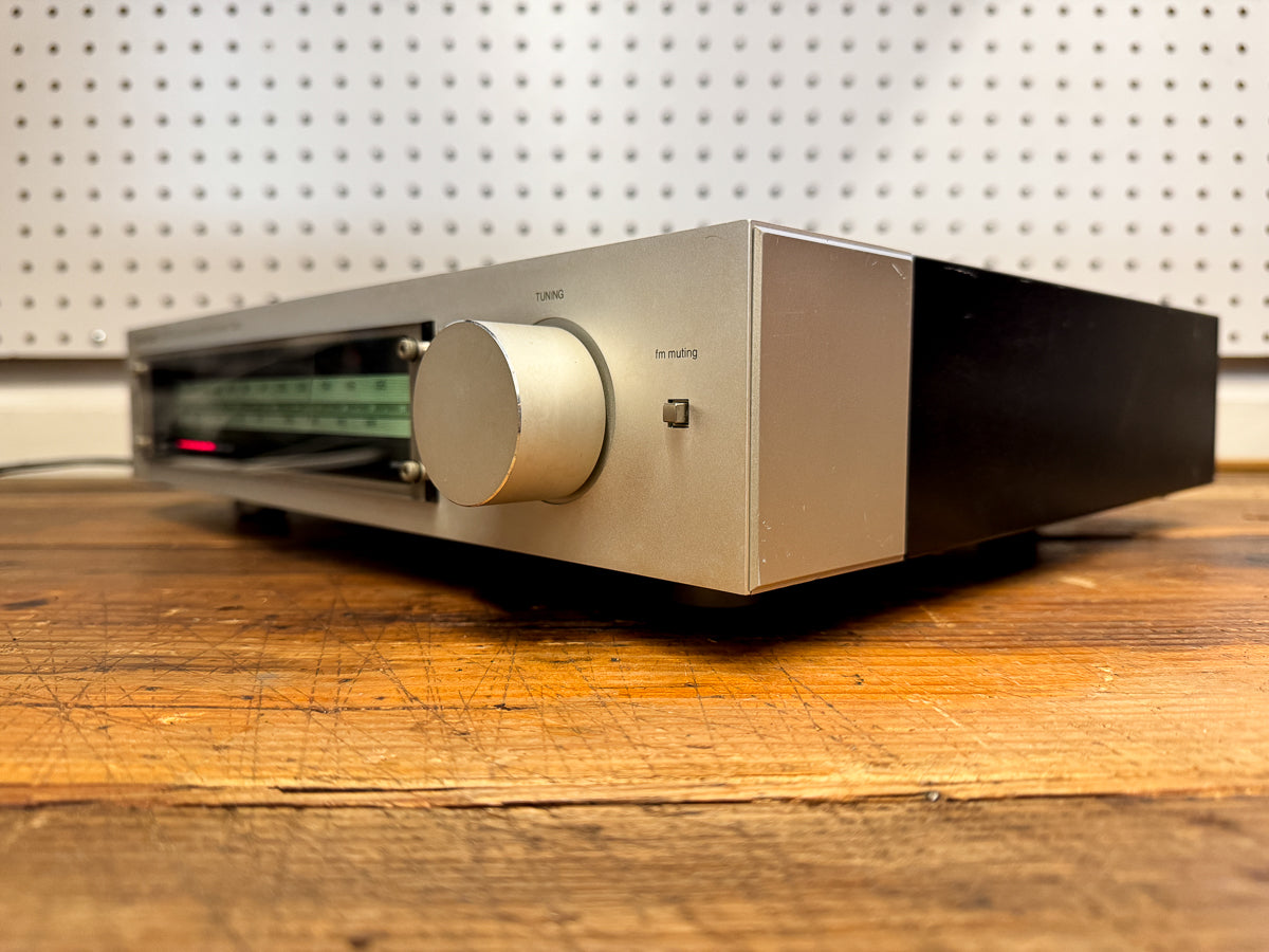Harman Kardon Linear Phase HK-710 Tuner